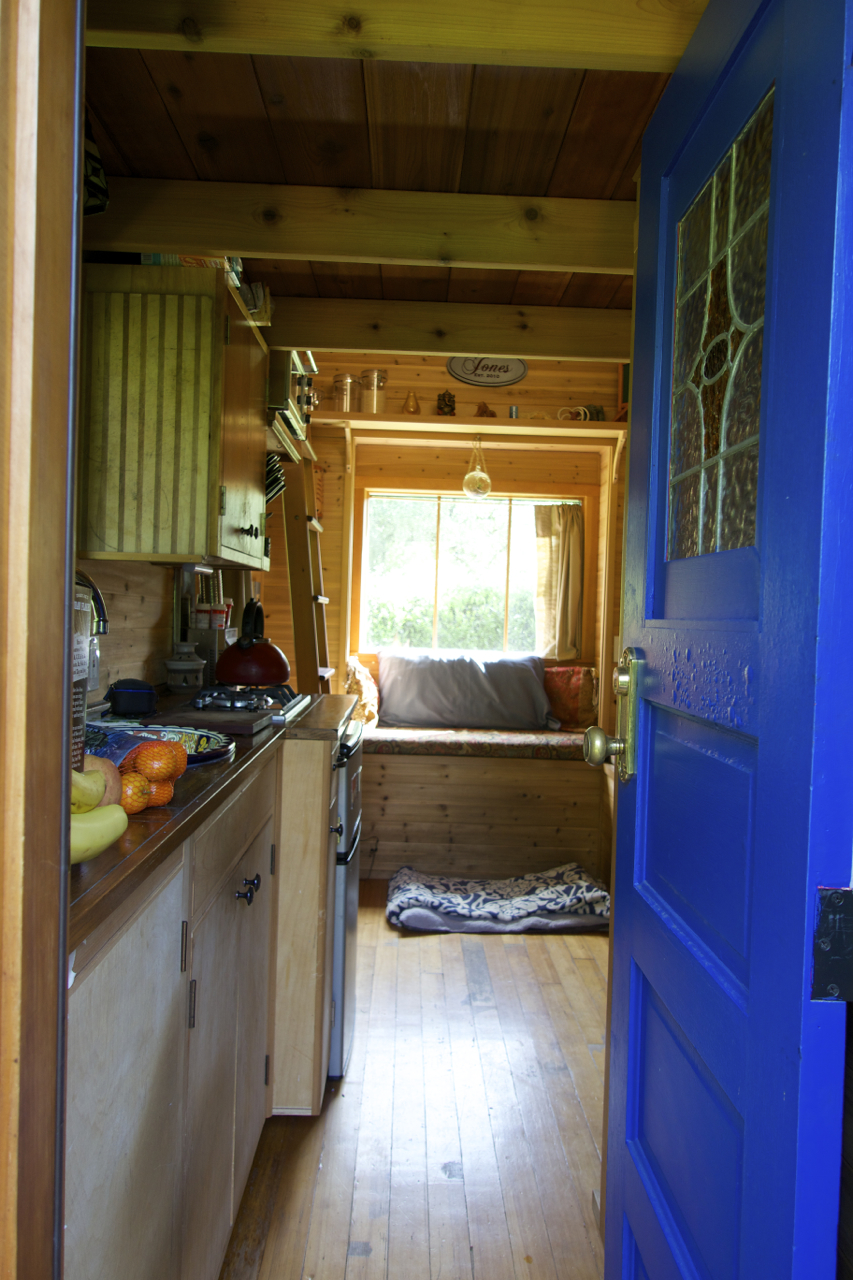 Simply-Intentional-Tiny-House-Living-07