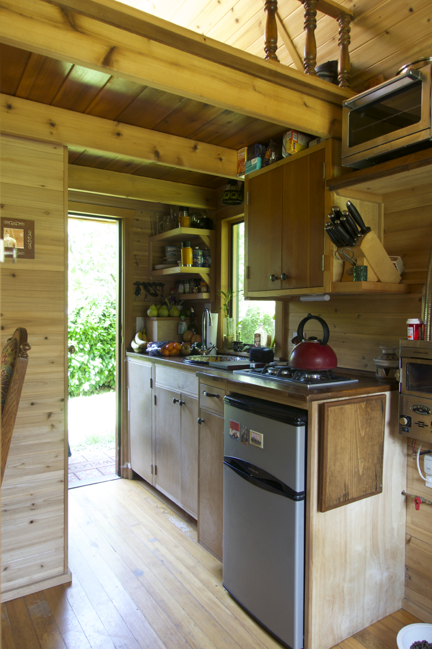 Simply-Intentional-Tiny-House-Living-11